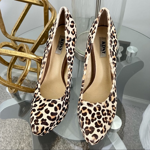 Kelsi Dagger Brette Leopard Print Platform Pumps - Picture 3 of 14